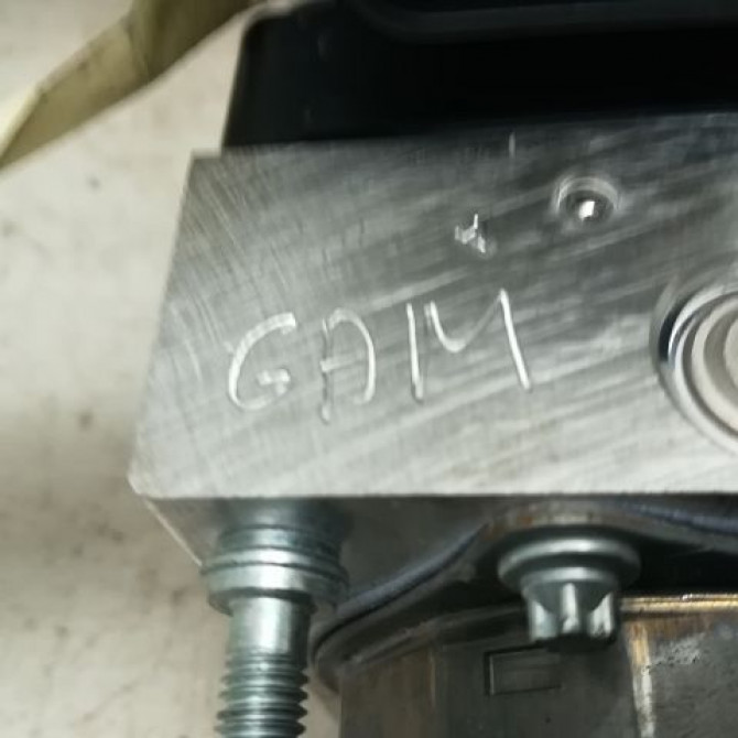 Unité hydraulique ABS occasion RENAULT CAPTUR Phase 1 02-2013->... 1.2i 118 16V 476607745R 5