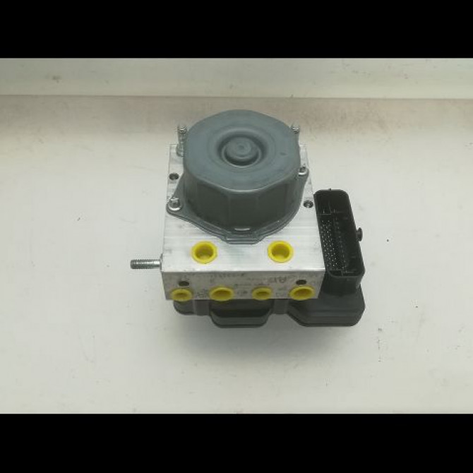 Unité hydraulique ABS occasion RENAULT CAPTUR Phase 1 02-2013->... 0.9 90 ch 476607745R 1