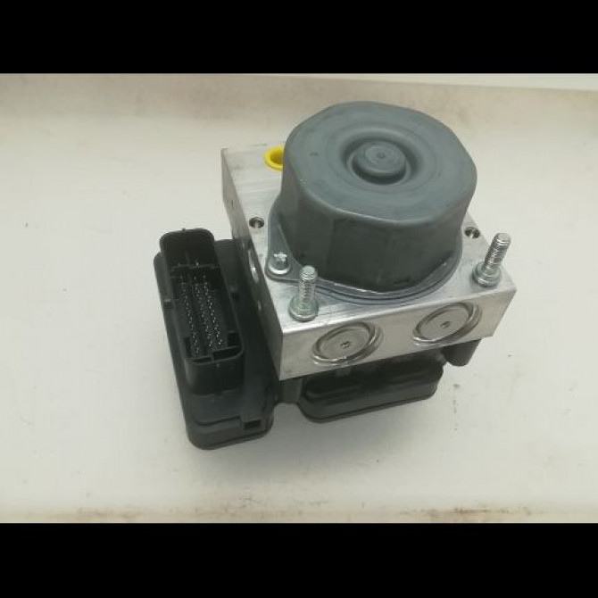 Unité hydraulique ABS occasion RENAULT CAPTUR Phase 1 02-2013->... 0.9 90 ch 476607745R 2