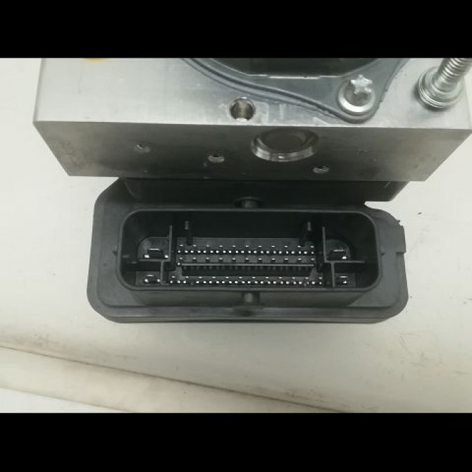 Unité hydraulique ABS occasion RENAULT CAPTUR Phase 1 02-2013->... 0.9 90 ch 476607745R 3