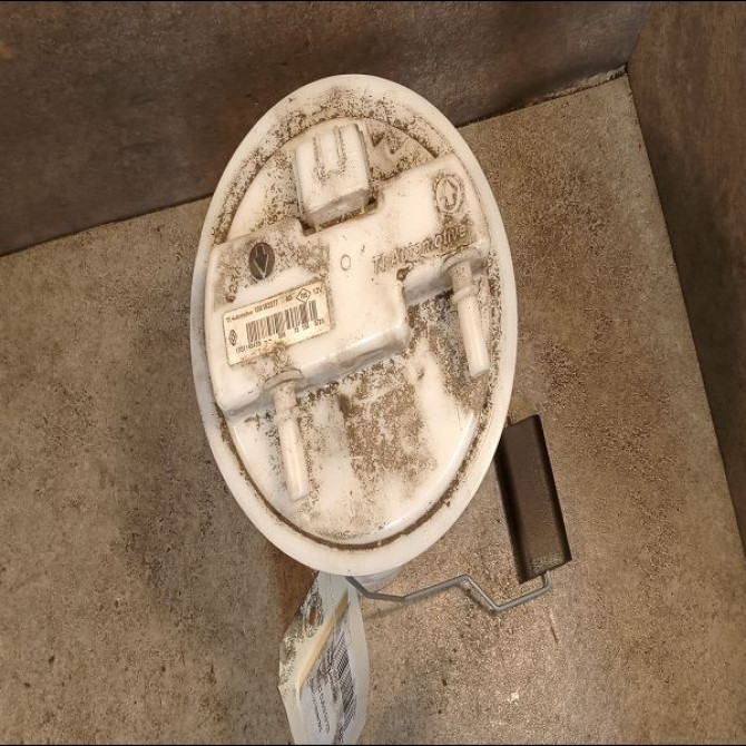 Pompe à carburant immergée occasion RENAULT CLIO IV Phase 1 07-2012->... 0.9 TCE 90ch 170114543R 2