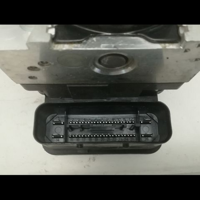 Unité hydraulique ABS occasion RENAULT SCENIC III Phase 2 12-2011->03-2013 1.6 DCI 130ch 476607220R 3