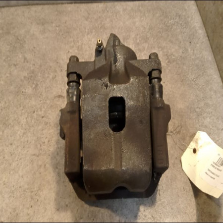 Etrier de frein avant gauche occasion TOYOTA RAV4 II Phase 2 10-2003->12-2005 115 D-4D 4775042040