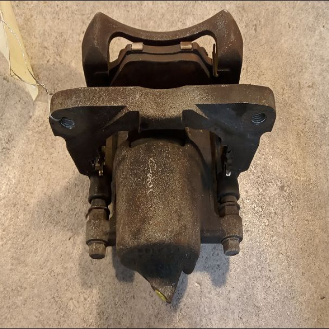 Etrier de frein avant droit occasion TOYOTA RAV4 II Phase 2 10-2003->12-2005 115 D-4D 4773042040 2