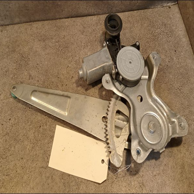 Mecanisme+moteur leve-glace ard occasion TOYOTA RAV4 II Phase 2 10-2003->12-2005 115 D-4D 6983042030 1