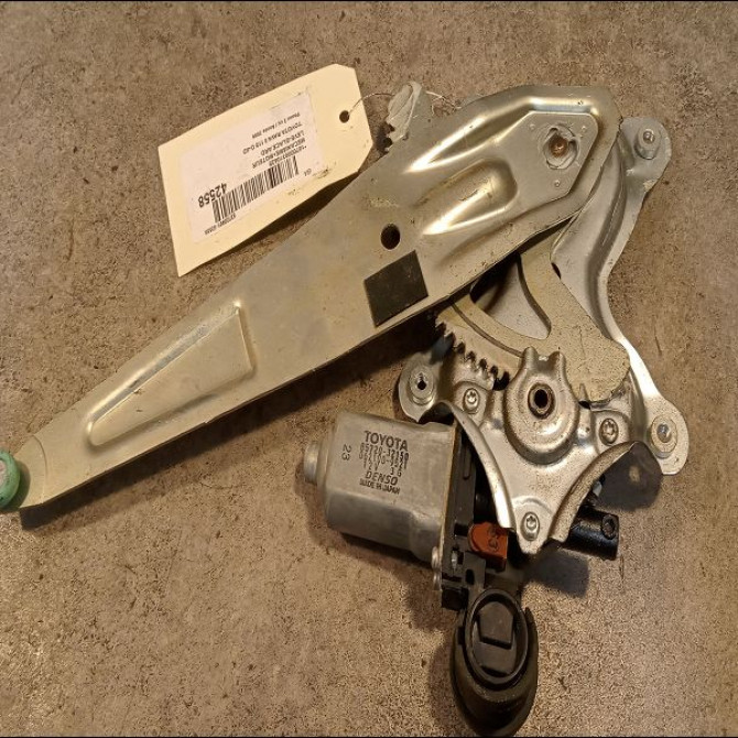 Mecanisme+moteur leve-glace ard occasion TOYOTA RAV4 II Phase 2 10-2003->12-2005 115 D-4D 6983042030 2