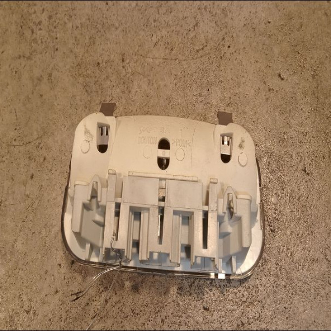 Plafonnier occasion CITROEN C2 Phase 1 09-2003->10-2008 1.1i 6362N9 2