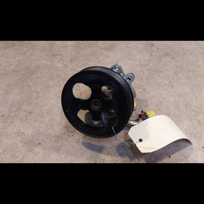 Pompe direction assistee occasion SUZUKI BALENO Phase 1 10-1996->02-2002 1.9 TD 1