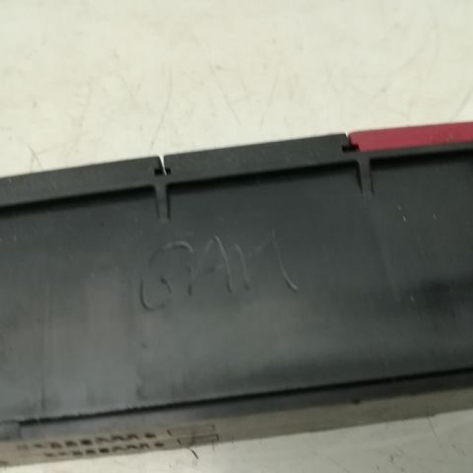 Bouton de warning occasion FIAT GRANDE PUNTO III Phase 1 09-2005->12-2013 1.2i 4