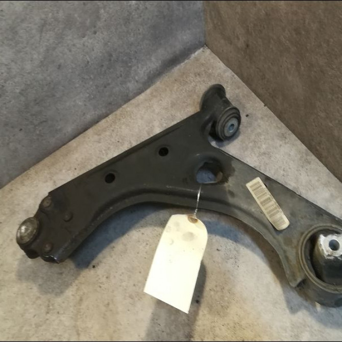 Triangle inf avd occasion FIAT GRANDE PUNTO III Phase 1 09-2005->12-2013 1.3 D MULTIJET 16v 75ch 2