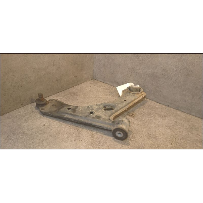 Triangle inf avd occasion FIAT GRANDE PUNTO III Phase 1 09-2005->12-2013 1.2i 65ch 51783056 1