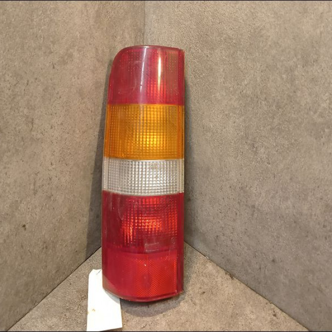 Feu arrière gauche occasion FORD ESCORT V Phase 1 01-1995->08-2000 1