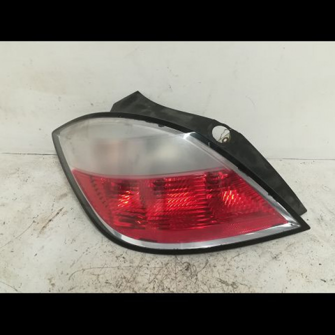 Feu arrière gauche occasion OPEL ASTRA III ASTRA III Phase 1 2004-04-01->2006-12-31 1.7 CDTI 100ch 93190304 1