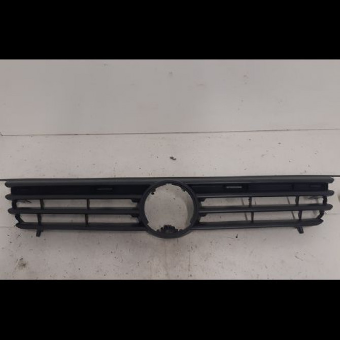 Calandre occasion VOLKSWAGEN POLO III Phase 1 10-1994->11-1999 7701367995 1