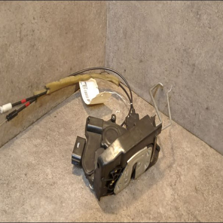 Serrure porte avg occasion MAZDA MAZDA 5 I Phase 1 06-2005->10-2008 2.0 MZR-CD 110ch CD3659310B