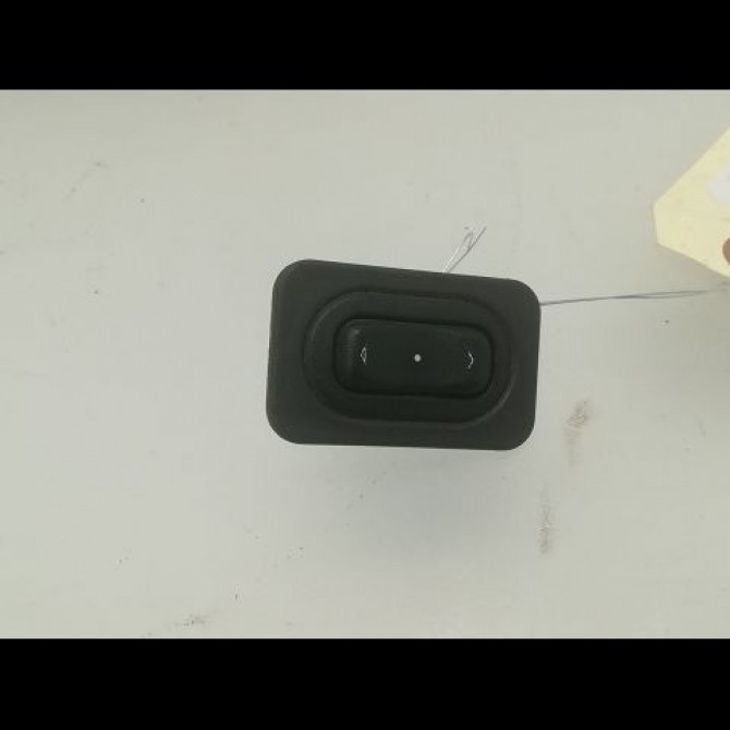Commande lève-glace porte avant droite occasion OPEL CORSA III Phase 2 08-2003->09-2006 1.3 CDTI 24411032 1