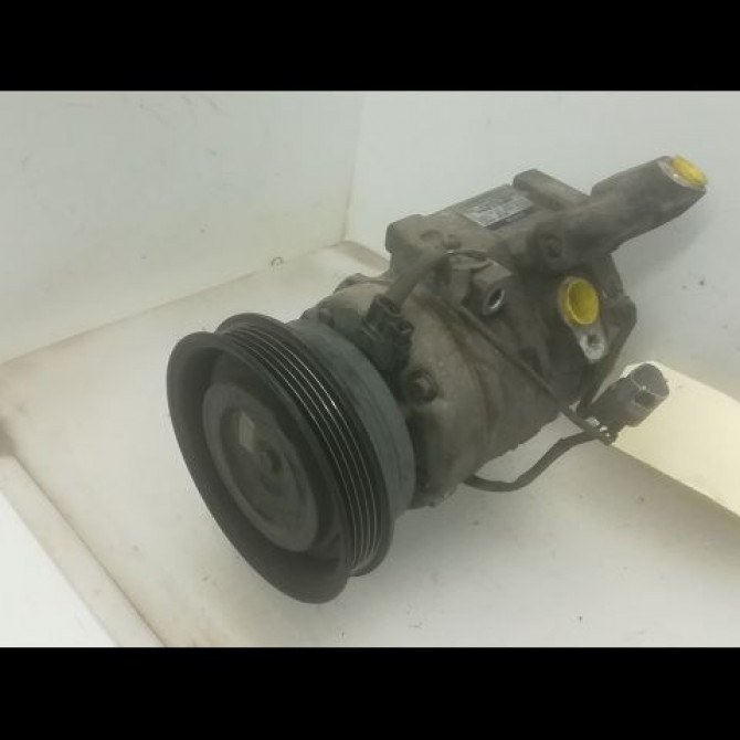 Compresseur air conditionne occasion TOYOTA RAV4 II Phase 1 07-2000->10-2003 115 D-4D 8832042110 1