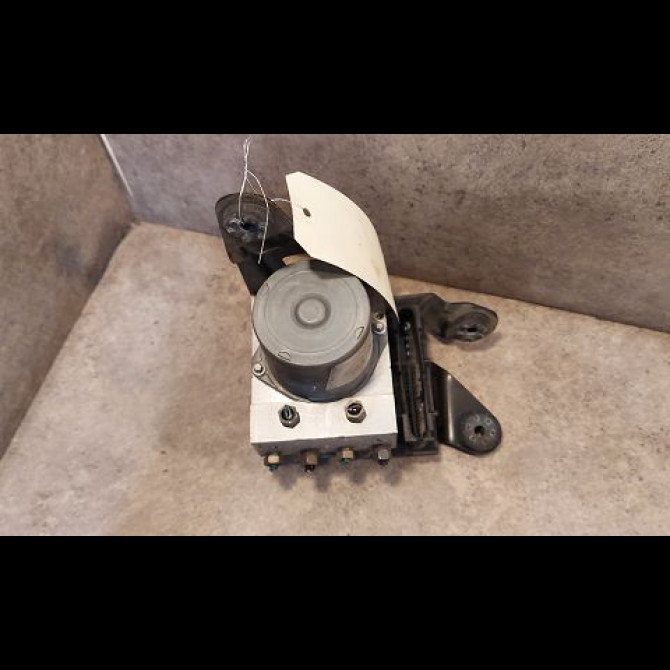 Unité hydraulique ABS occasion RENAULT SCENIC II Phase 1 03-2004->09-2006 1.6i 16v 7701062137 2