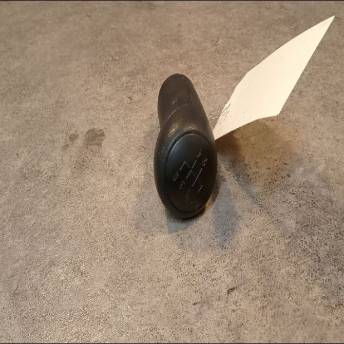 Levier de vitesses occasion VOLKSWAGEN POLO IV Phase 1 01-2002->05-2005 1.2 55ch 1J0711112E 1