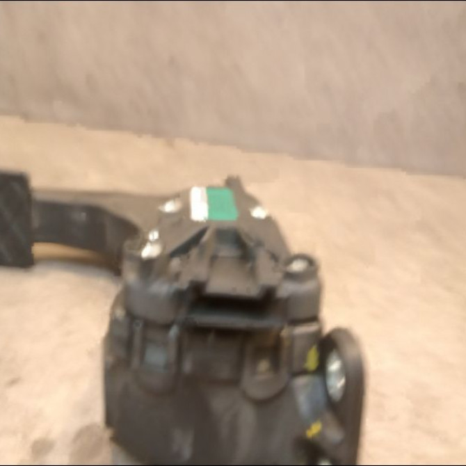 Potentiometre accelerateur occasion VOLKSWAGEN POLO IV Phase 1 01-2002->05-2005 1.2 55ch 2