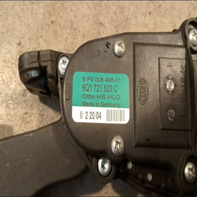 Potentiometre accelerateur occasion VOLKSWAGEN POLO IV Phase 1 01-2002->05-2005 1.2 55ch 3