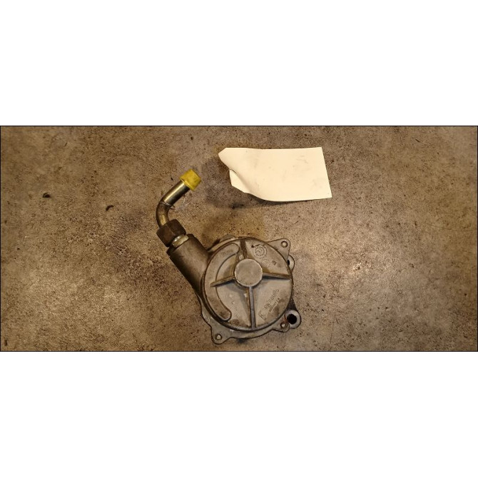 Pompe a vide occasion RENAULT CLIO I Phase 1 06-1990->03-1994 1.9 D 7700874415 1