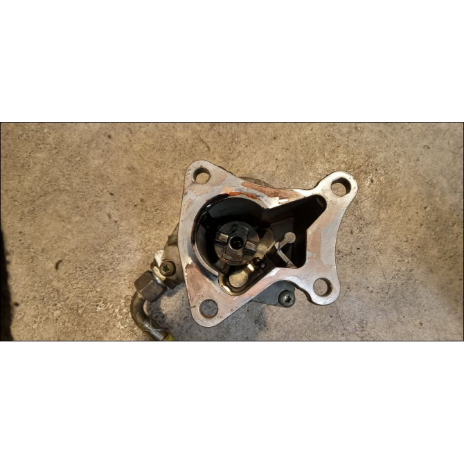 Pompe a vide occasion RENAULT CLIO I Phase 1 06-1990->03-1994 1.9 D 7700874415 2