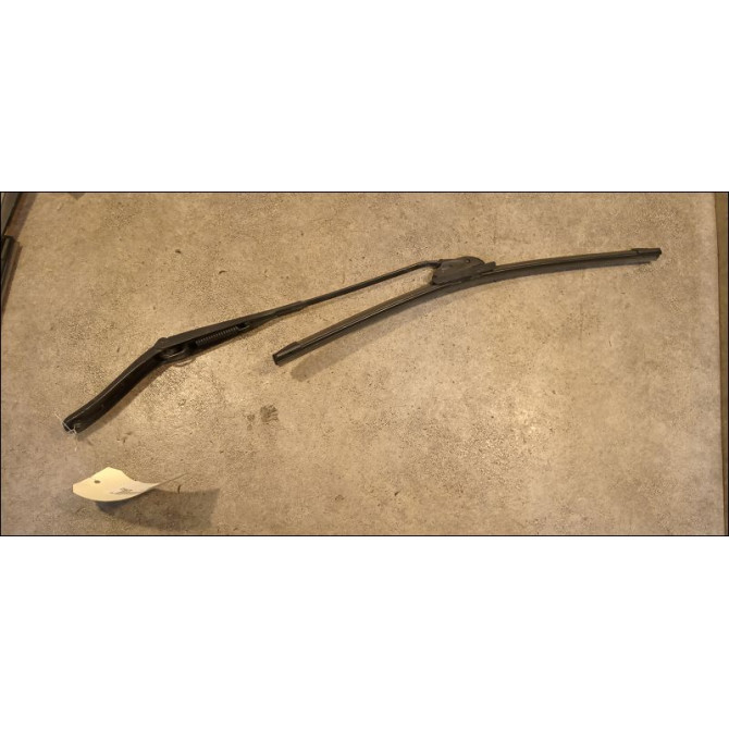 Bras essuie-glace avant droit occasion DACIA SANDERO I Phase 1 06-2008->10-2012 1.5 DCI 85ch 288811027R 1