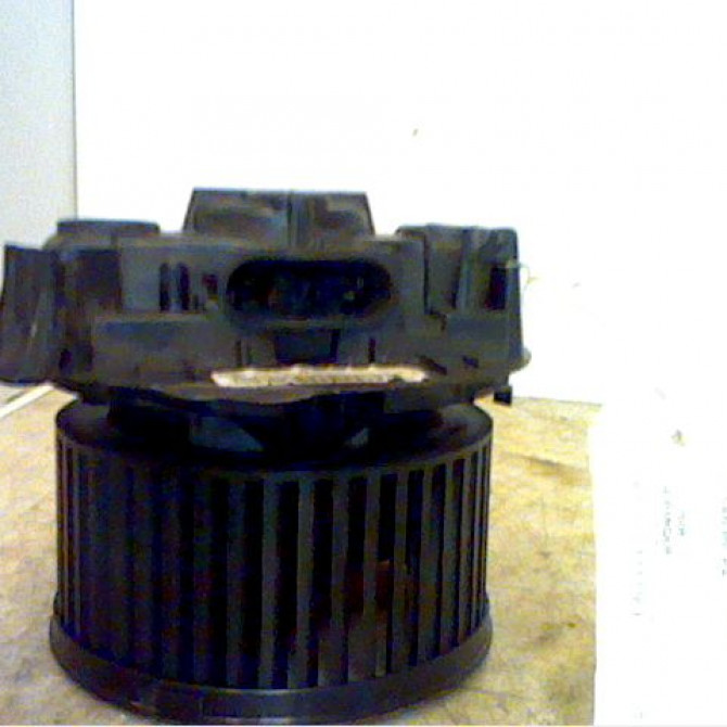 Ventilateur de chauffage occasion NISSAN MICRA III Phase 1 01-2003->07-2005 1.2i 65ch 272269U01A 1