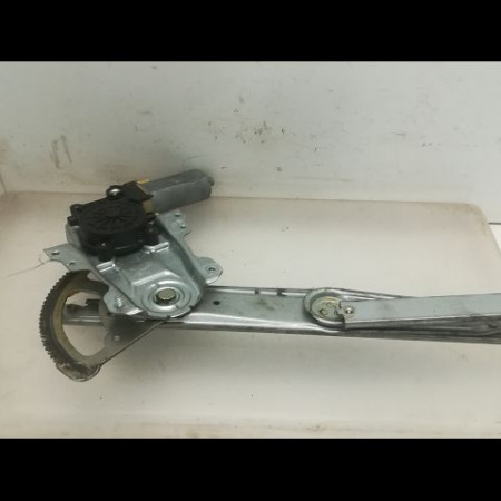 Mecanisme + moteur lève-glace avant droit occasion TOYOTA YARIS I Phase 1 04-1999->03-2003 1.0 698100D010