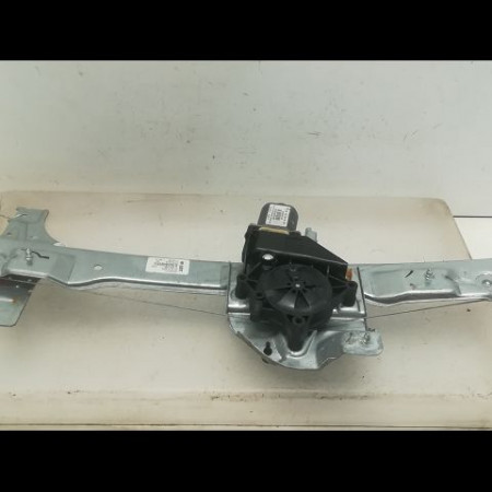 Mecanisme + moteur lève-glace avant droit occasion PEUGEOT 208 Phase 2 04-2015->... 1.2i 81ch 9673154380