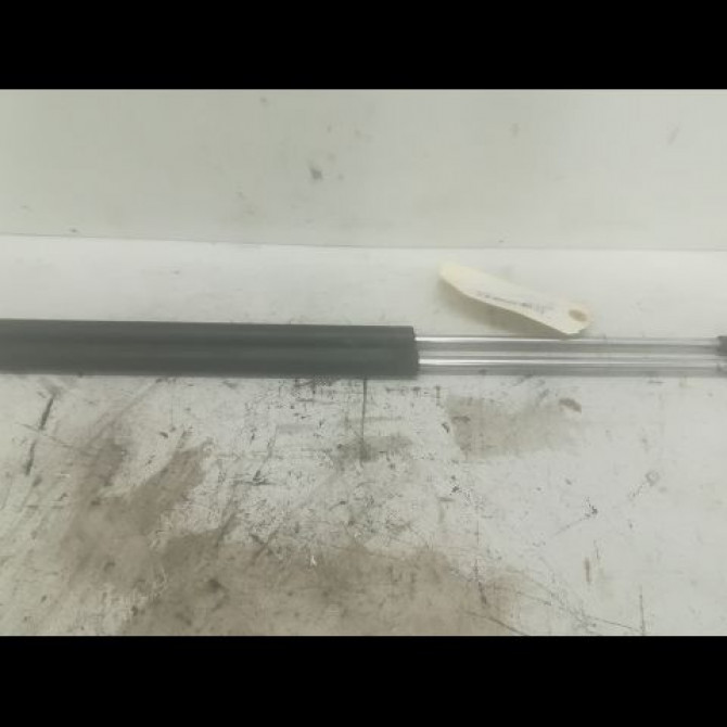 Verin droit hayon occasion RENAULT LAGUNA I Phase 1 01-1994->04-1998 2.2 D 7700846772 1