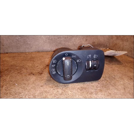 Interrupteur commande de phares occasion AUDI A3 II Phase 1 06-2003->06-2008 2.0 TDi 140ch 8P1941531Q5PR