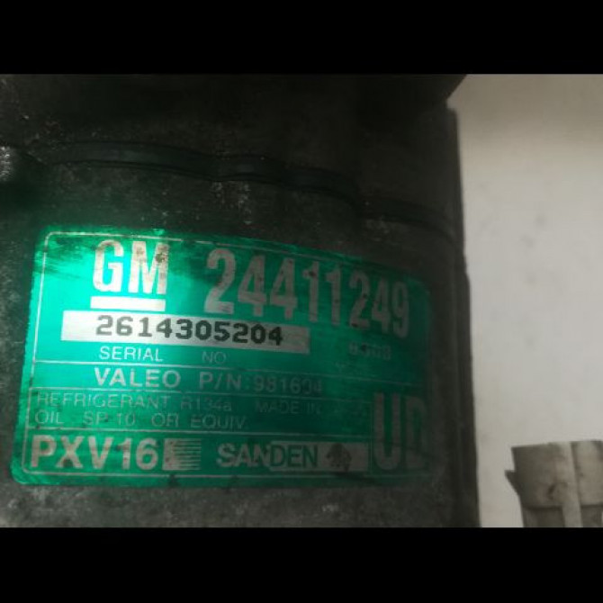 Compresseur air conditionne occasion OPEL VECTRA III Phase 1 06-2002->10-2005 2.2 DTI 16v 125ch 13171593 4