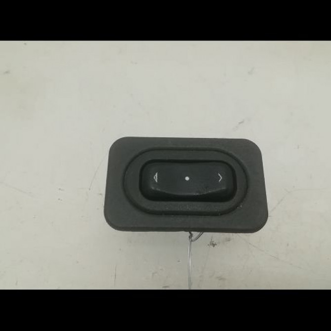 Commande lève-glace porte avant droite occasion OPEL MERIVA I Phase 2 01-2006->09-2010 1.7 CDTI 100ch 24411032 1