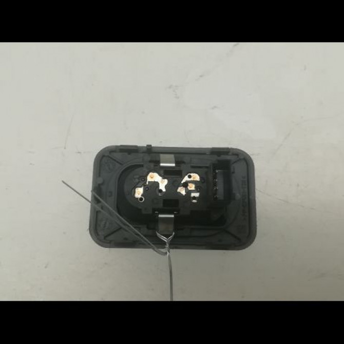 Commande lève-glace porte avant droite occasion OPEL MERIVA I Phase 2 01-2006->09-2010 1.7 CDTI 100ch 24411032 2