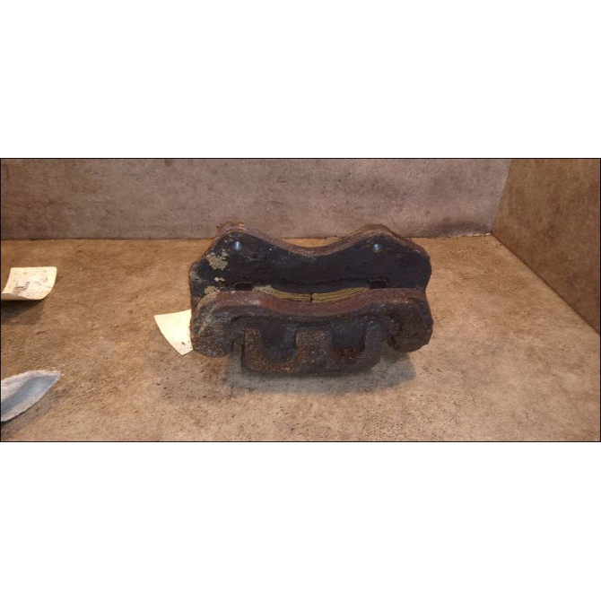 Etrier de frein avant gauche occasion MITSUBISHI PAJERO III Phase 2 02-2003->12-2006 MB858406 1