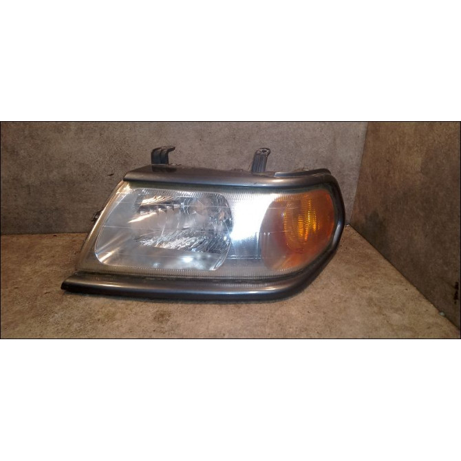Phare gauche occasion MITSUBISHI PAJERO III Phase 2 02-2003->12-2006 8301A365 1