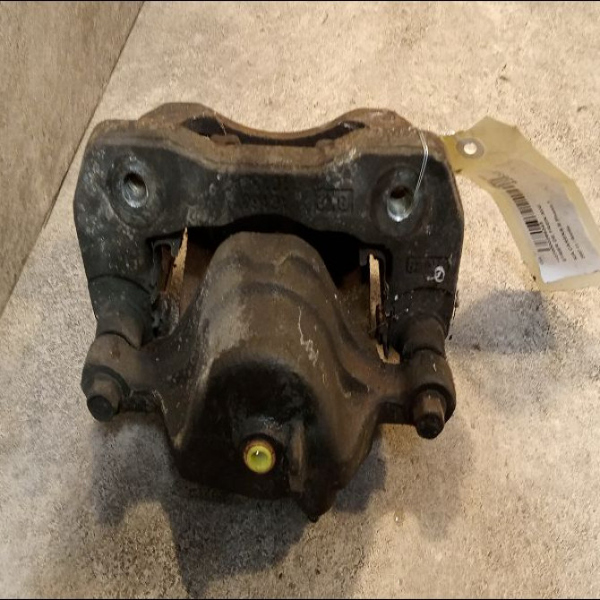 Etrier de frein avant gauche occasion KIA CARENS II K2JA33990A 2