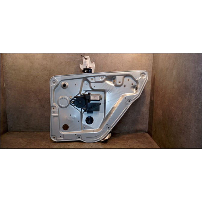 Mecanisme+moteur leve-glace arg occasion SKODA FABIA I Phase 1 04-1995->04-1999 1.9 TDI 101ch 6Y0839461 1