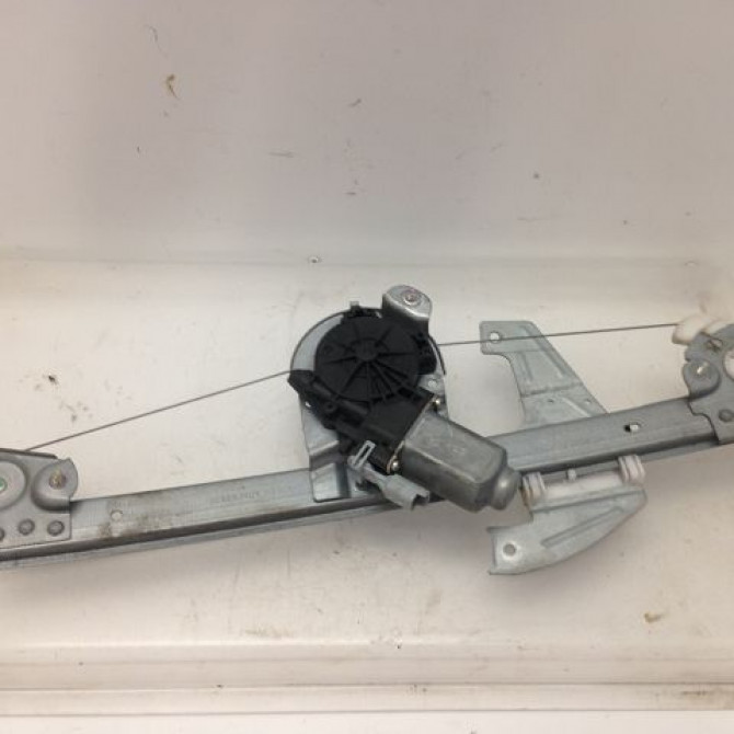 Mecanisme+moteur leve-glace avg occasion TOYOTA AYGO I Phase 1 06-2005->11-2009 698200H020 1