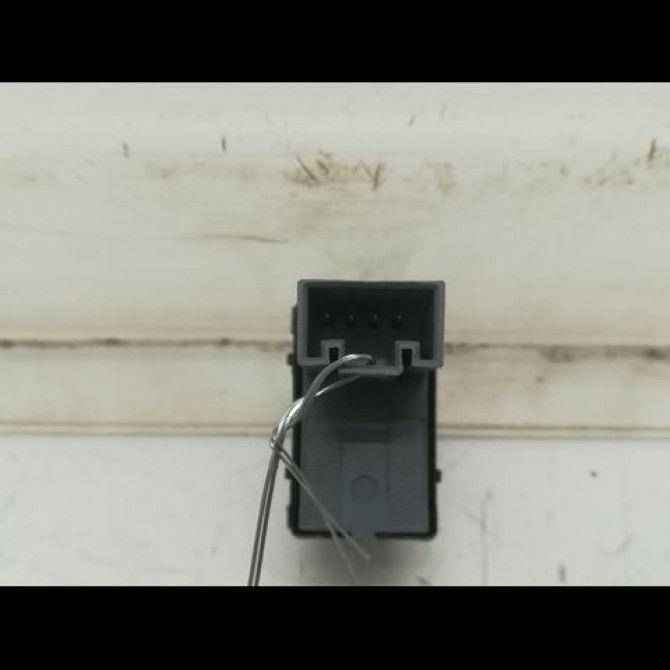 Commande leve-glace porte arrière gauche occasion VOLKSWAGEN GOLF V Phase 1 11-2003->10-2008 1.9 TDI 105ch 7L6959855BREH 2