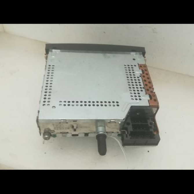 Autoradio occasion PEUGEOT 206 Phase 2 02-2003->02-2009 1.4i 88ch 6564E7 2