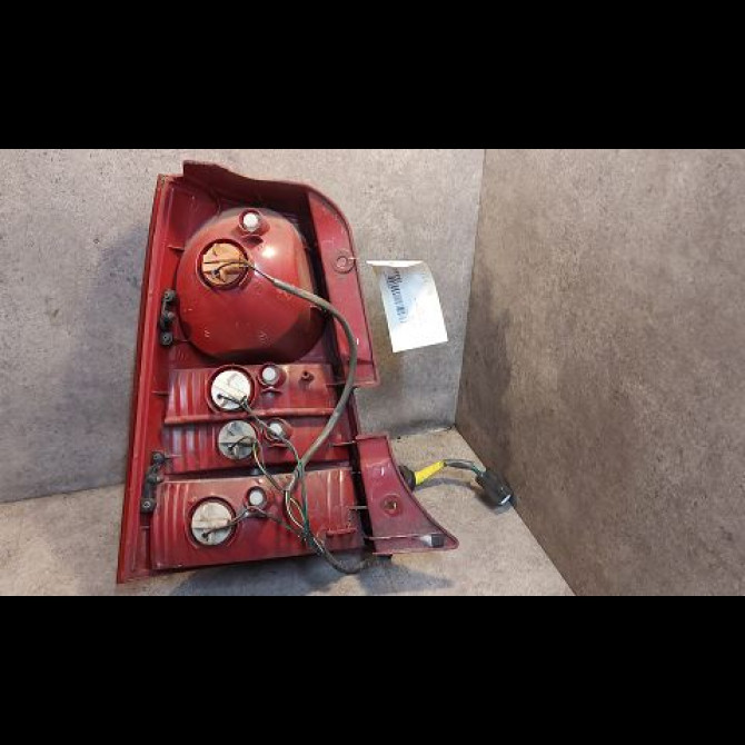 Feu arrière droit occasion KIA PICANTO I Phase 1 05-2004->12-2007 9242007010 2