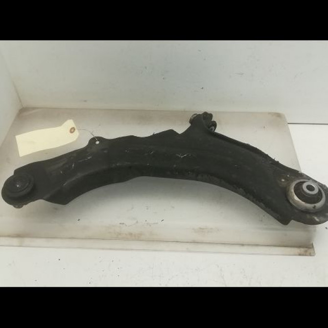 Triangle inf avd occasion RENAULT CAPTUR Phase 1 02-2013->... 0.9 90 ch 545045743R 2