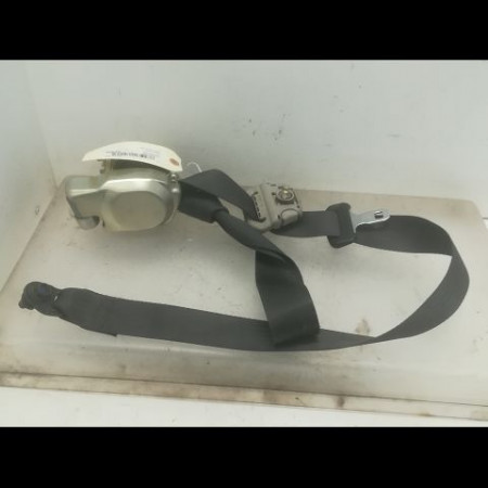 Ceinture avant droite occasion SUZUKI SWIFT III Phase 1 03-2005->09-2011 1.3i 90ch 8490163J01BHE