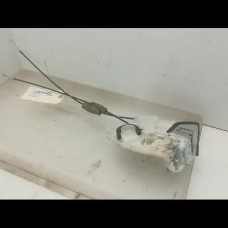 Serrure porte ard occasion SUZUKI SWIFT III Phase 1 03-2005->09-2011 1.3i 90ch 8230162J14