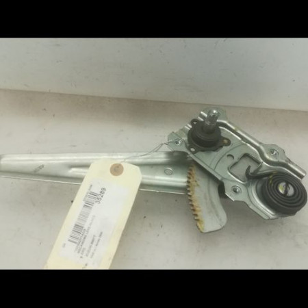 Mecanisme leve-glace arrière droit occasion SUZUKI SWIFT III Phase 1 03-2005->09-2011 1.3i 90ch 8351062J00
