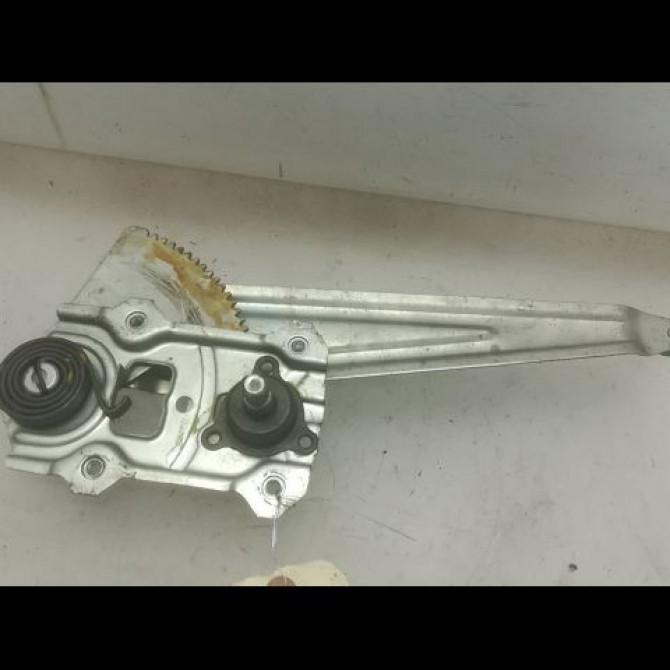 Mecanisme leve-glace arrière gauche occasion SUZUKI SWIFT III Phase 1 03-2005->09-2011 1.3i 90ch 8354062J00 1