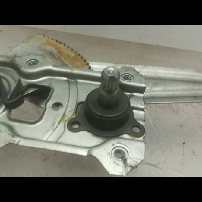 Mecanisme leve-glace arrière gauche occasion SUZUKI SWIFT III Phase 1 03-2005->09-2011 1.3i 90ch 8354062J00 2